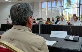 El Ministro Iván Velásquez en la mesa con el ELN en La Habana