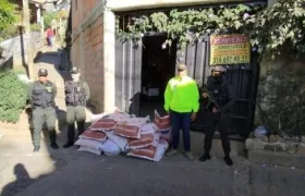 Parte de los explosivos incautados en Medellín