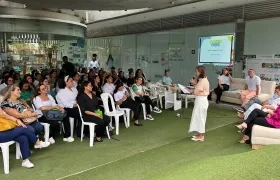 La directora de  BabyGym Silvia Pinedo interviene durante el foro Foro Habla Infancia 2024.