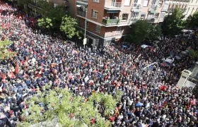 La movilización a favor de Pedro Sánchez, jefe de gobierno de España, este sábado en Madrid