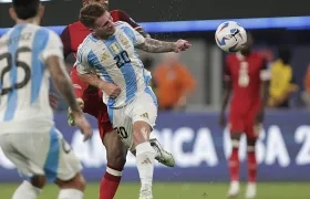 Selección Argentina en duelo ante Canadá. 