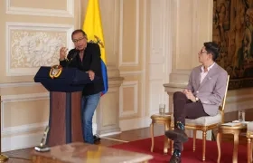 El Presidente Petro y el Ministro de Educación, Daniel Rojas.