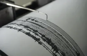 Imagen de archivo de un sismógrafo registrando actividad sísmica.