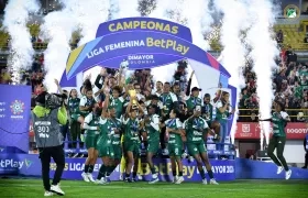 La celebración de las jugadoras del Deportivo Cali tras coronarse campeonas de la Liga Femenina. 