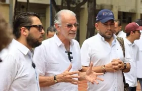 El Viceministro de Educación Superior, Ricardo Moreno; el gobernador Eduardo Verano y el rector de la Uniatlántico, Danilo Hernández.