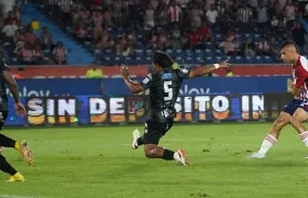 El tercer gol del Junior marcado por Steven 'Titi' Rodríguez.