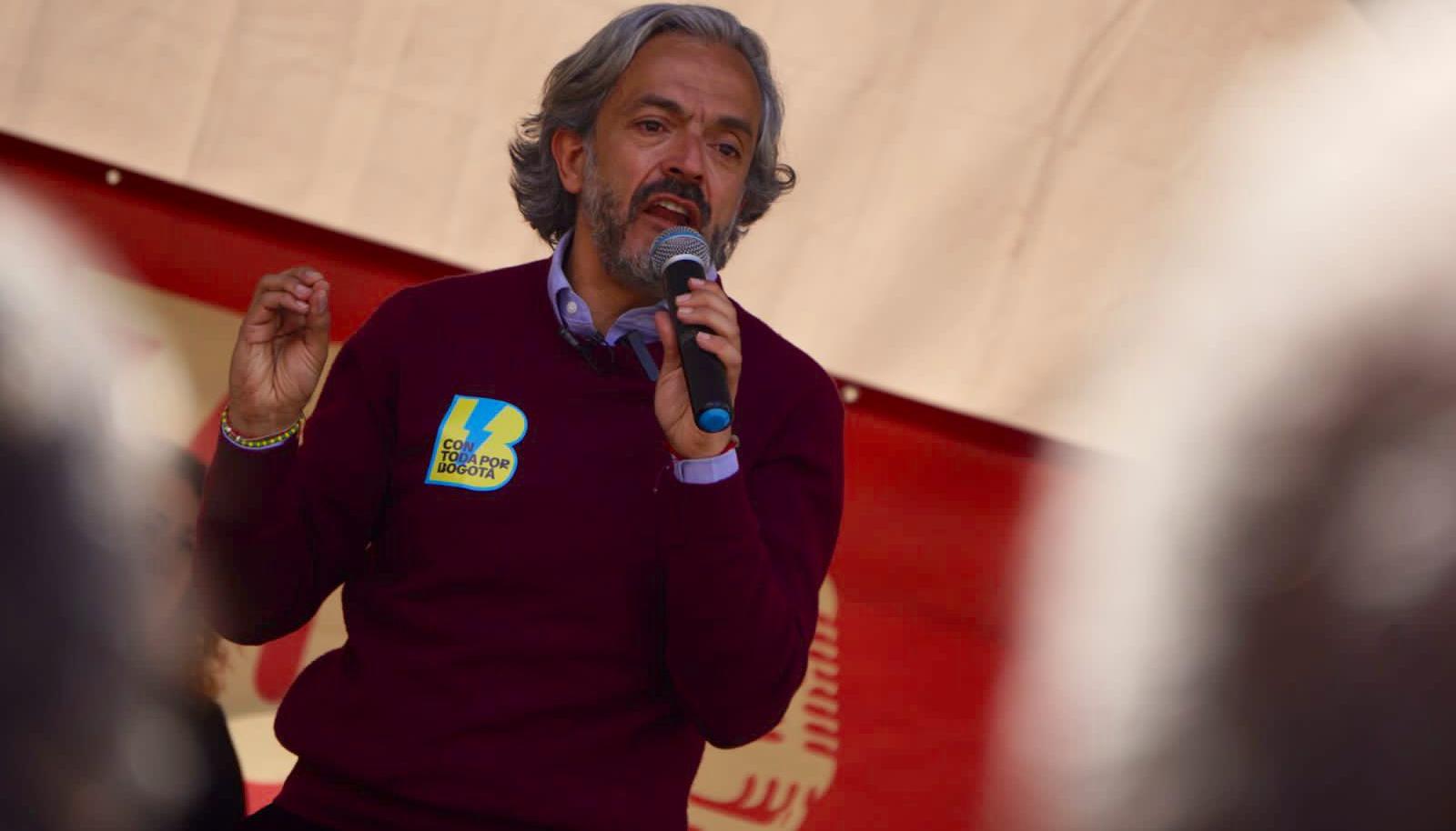 Candidato a la Alcaldía de Bogotá, Juan Daniel Oviedo.