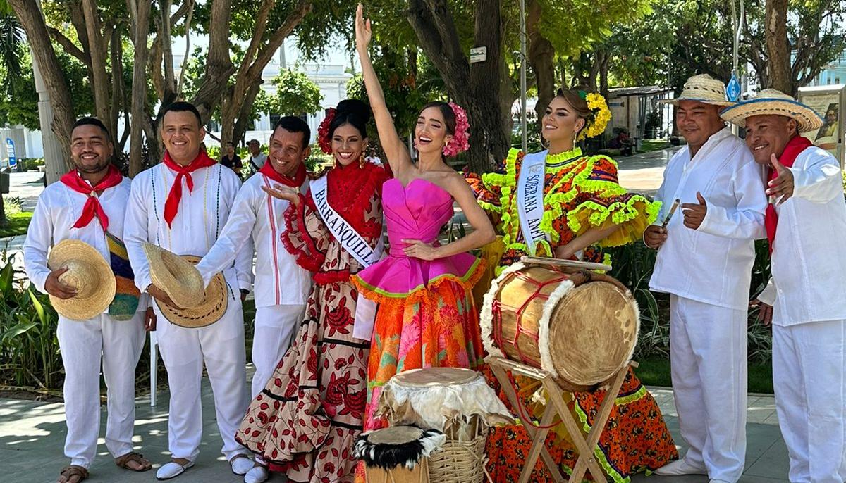 La reina del Carnaval de Barranquilla 2024, Melissa Cure, acompañó a las participantes en el concurso.
