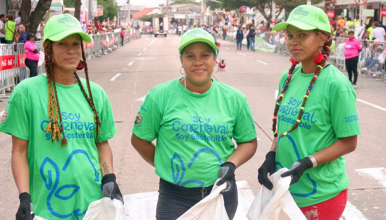 Cindy, Ginaris y Verónica Rodríguez, tres recicladoras de oficio