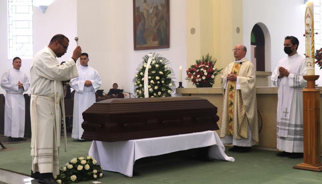 Los restos del cardenal Pedro Rubiano en el Seminario Conciliar de Bogotá