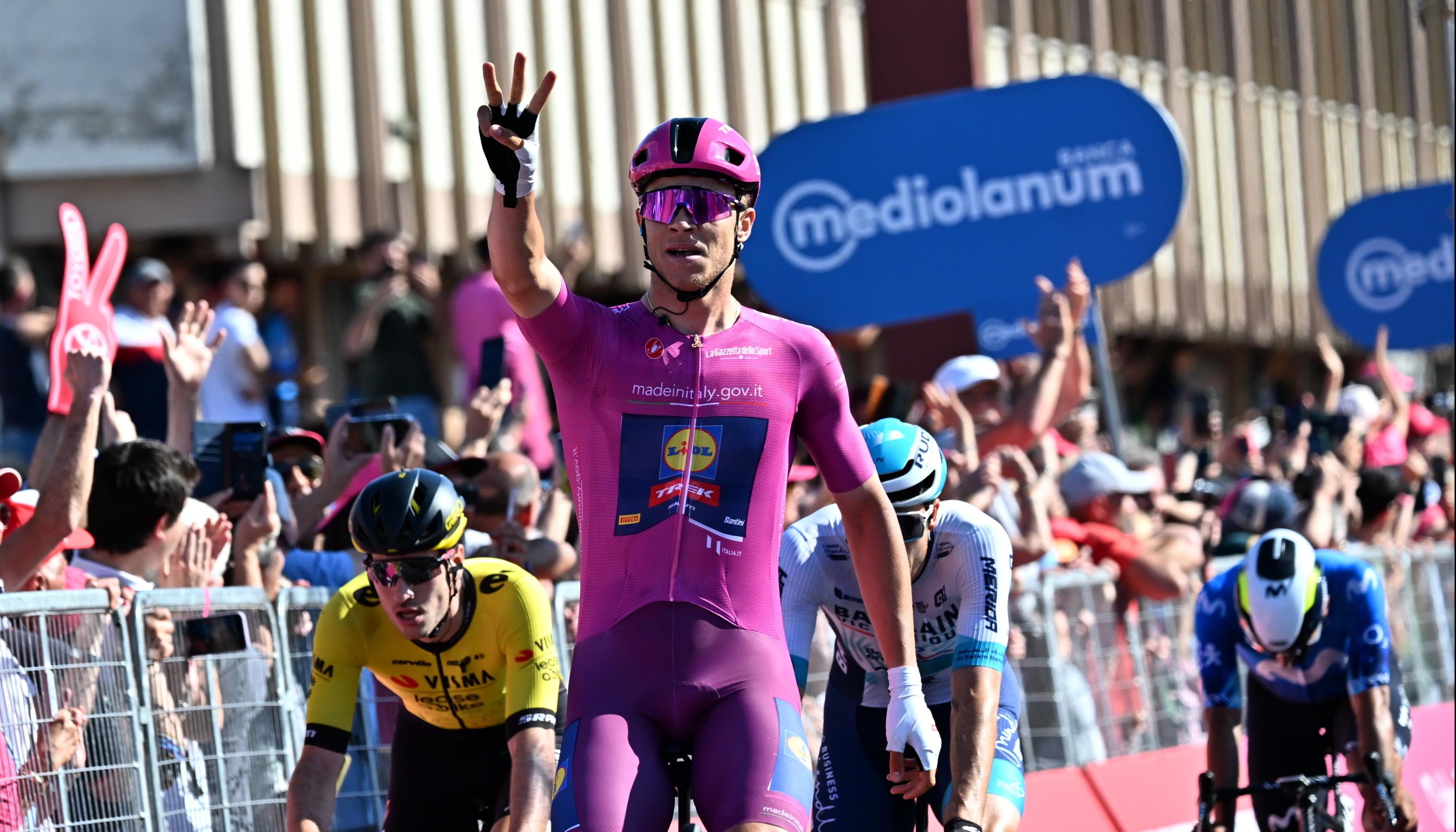 Jonathan Milan recordó su número de triunfos de etapa en el Giro.  