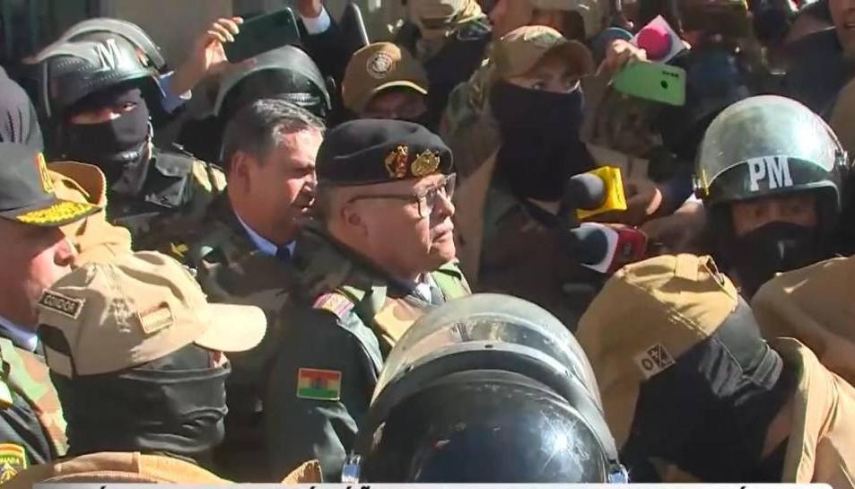 El destituido comandante general del Ejército boliviano, Juan José Zuñiga.
