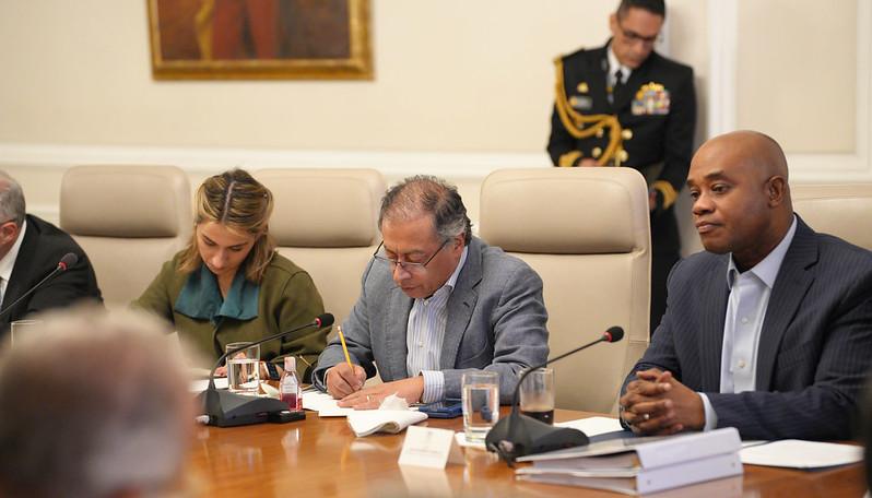 El Presidente Gustavo Petro anoche en el consejo de la UNGRD en el que adoptaron medidas contra 'La Niña'