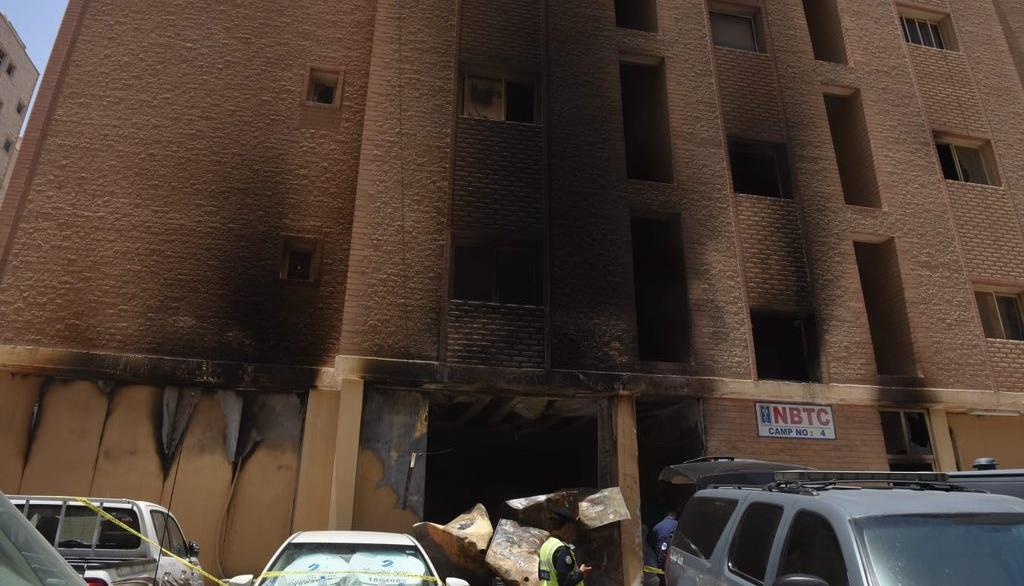 Así quedó el edificio de apartamentos tras el voraz incendio