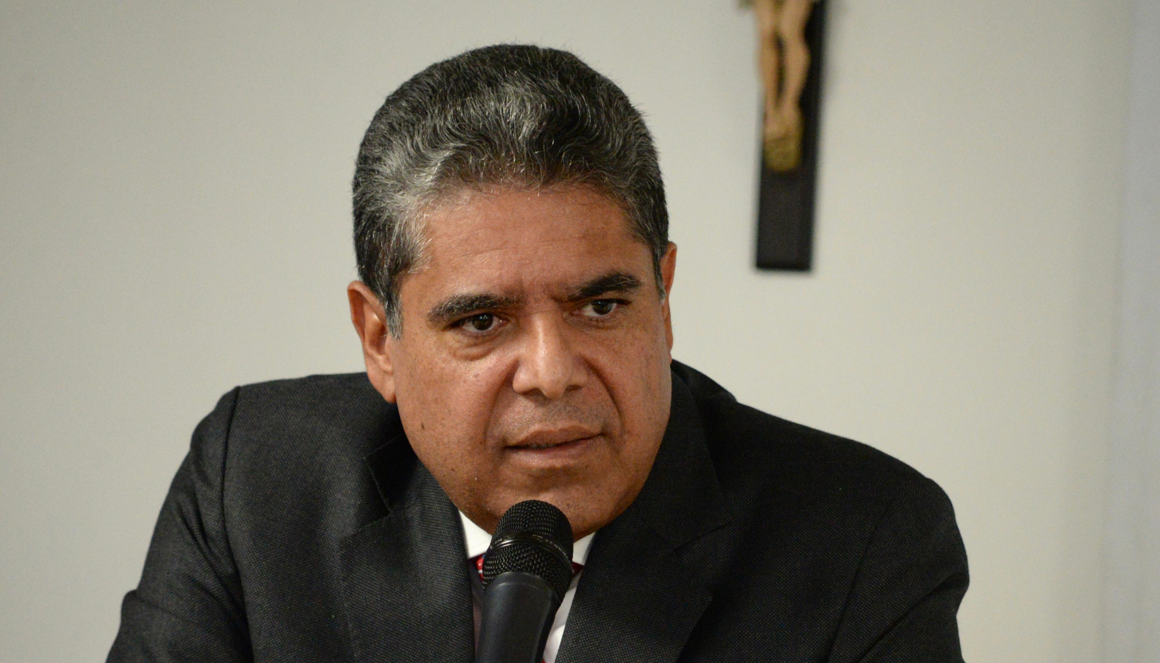 Carlos Hernán Rodríguez, Contralor General.