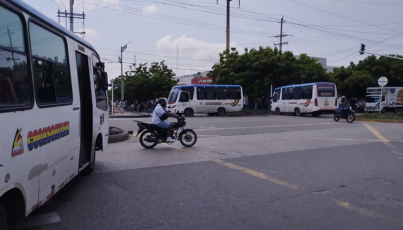 Bloqueo de los conductores este viernes en Soledad. 