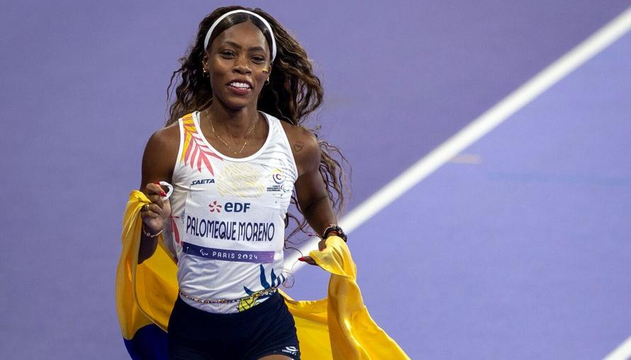 La colombiana Karen Palomeque, medalla de oro en 400 metros T38.