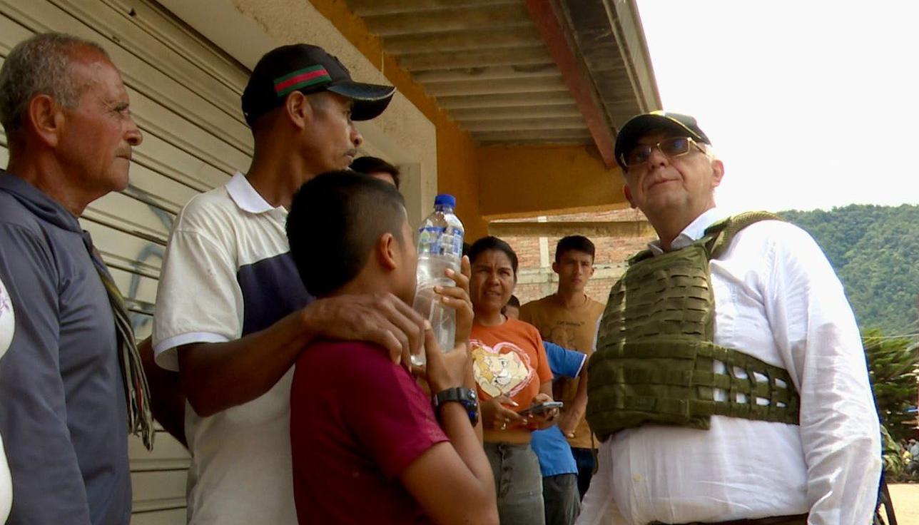 El MinDefensa Iván Velásquez en El Plateado.