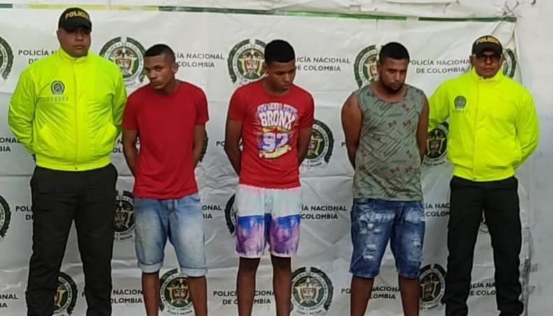 Gustavo Padilla Arias, alias 'Hueso'; Julio Adrián Durán Bornacelly, alias 'Caracas; y Karim Daniel Chirino.