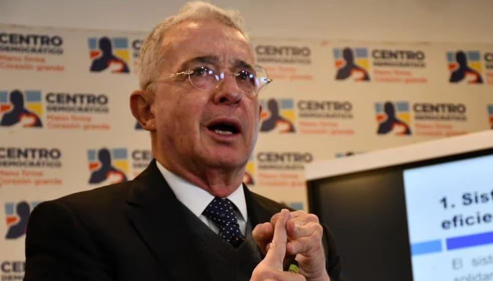 El expresidente Álvaro Uribe Vélez.