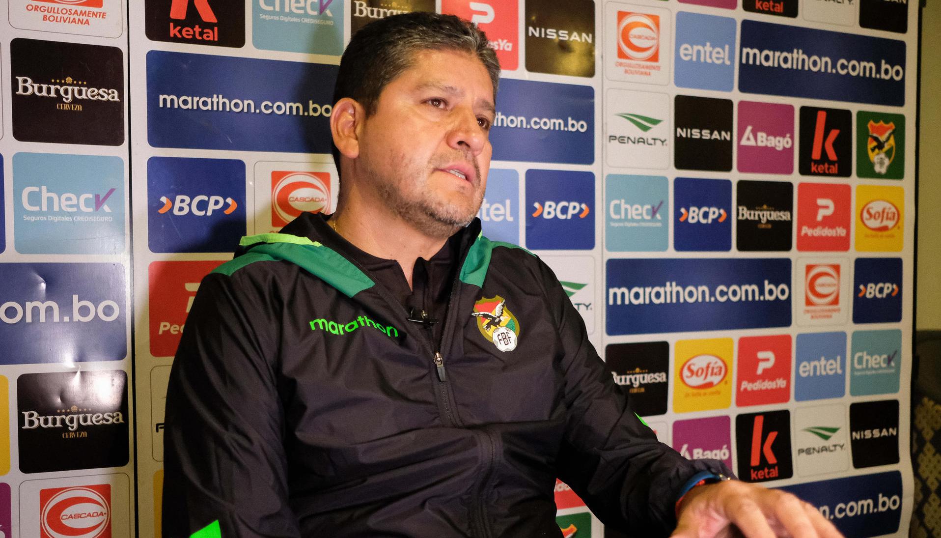 Óscar Villegas, entrenador de la selección boliviana.