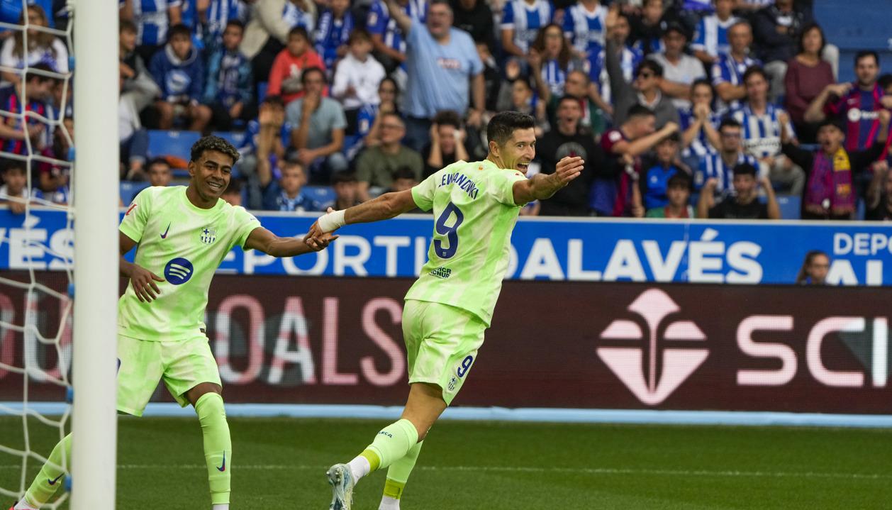 Robert Lewandowski celebra uno de sus goles con el Barcelona.