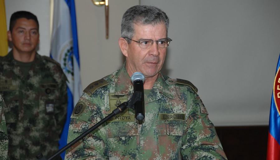 El excomandante del Ejército, Mario Montoya Uribe.