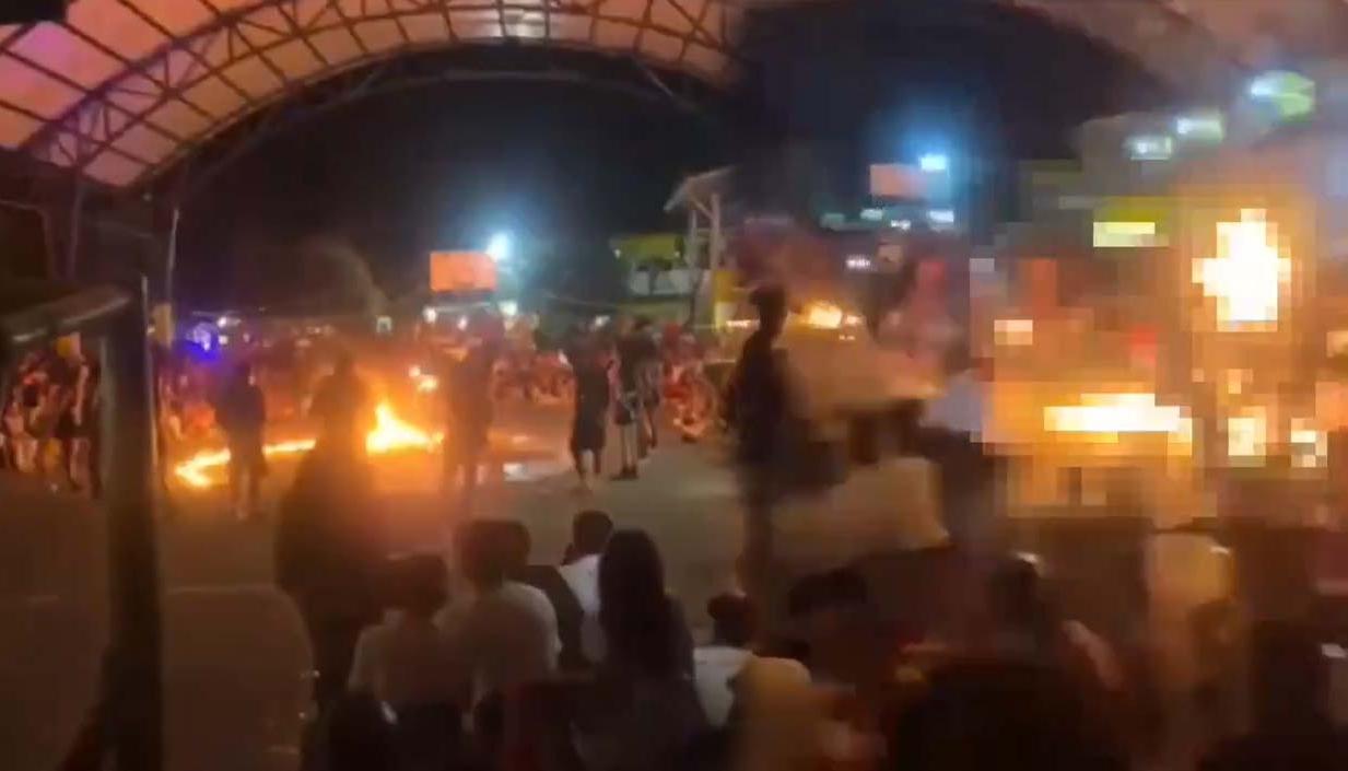 Imágenes del accidente con fuego en la Institución Educativa Central Currulao del municipio de Turbo. 