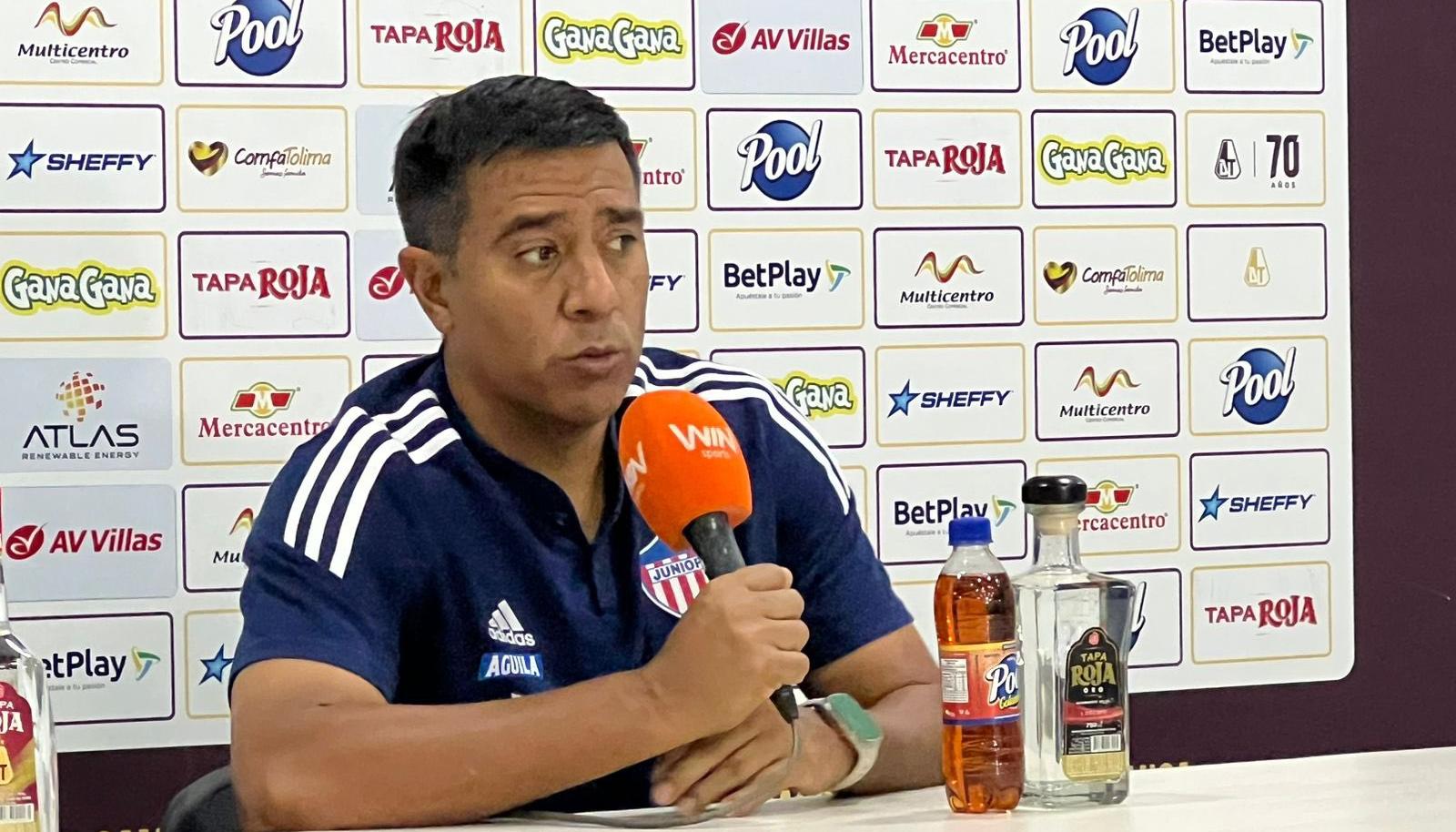 César Farías, técnico del Junior, en rueda de prensa tras el partido contra Tolima.