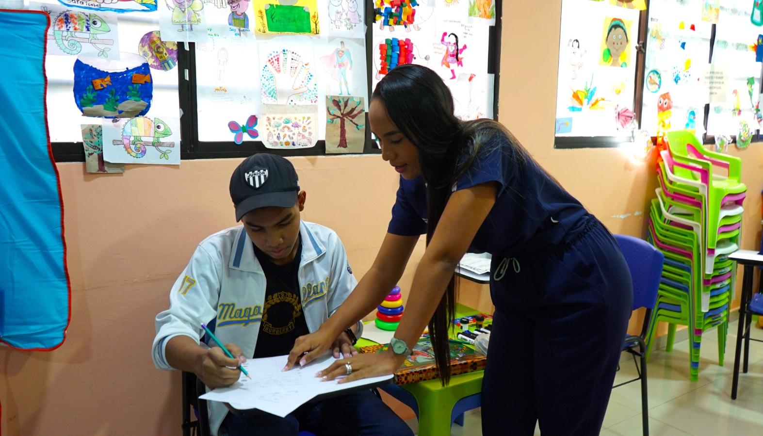 Profesionales cumplen el rol de docentes hospitalarios. 