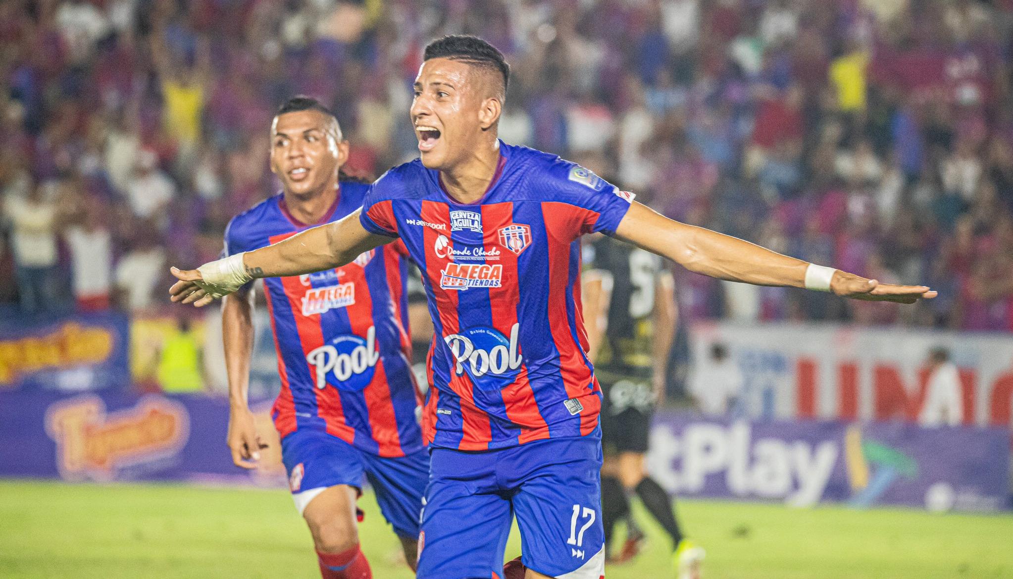 El delantero Ruyeri Blanco marcó el segundo gol de su equipo. 