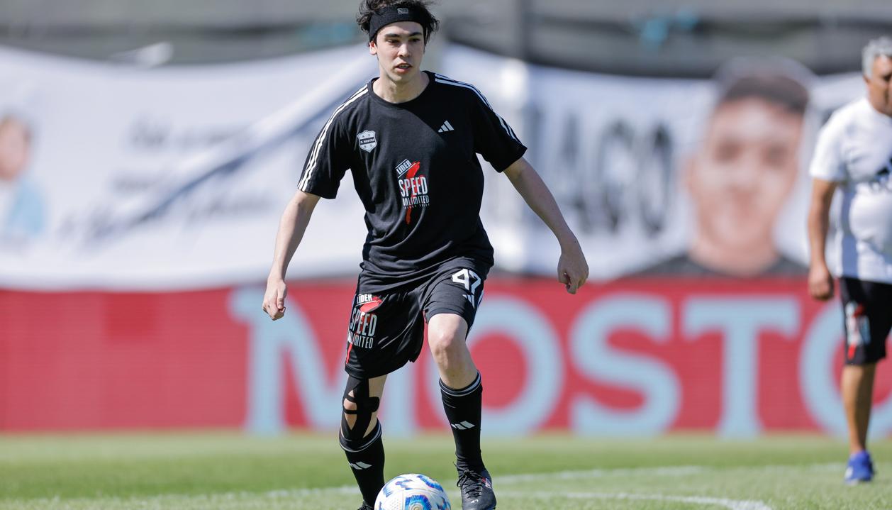 El streamer argentino 'Spreen' antes del partido contra Vélez Sarsfield. 