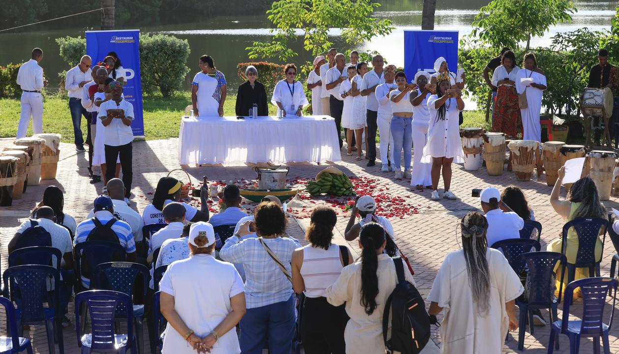 Acto de reconocimiento del Canal del Dique.