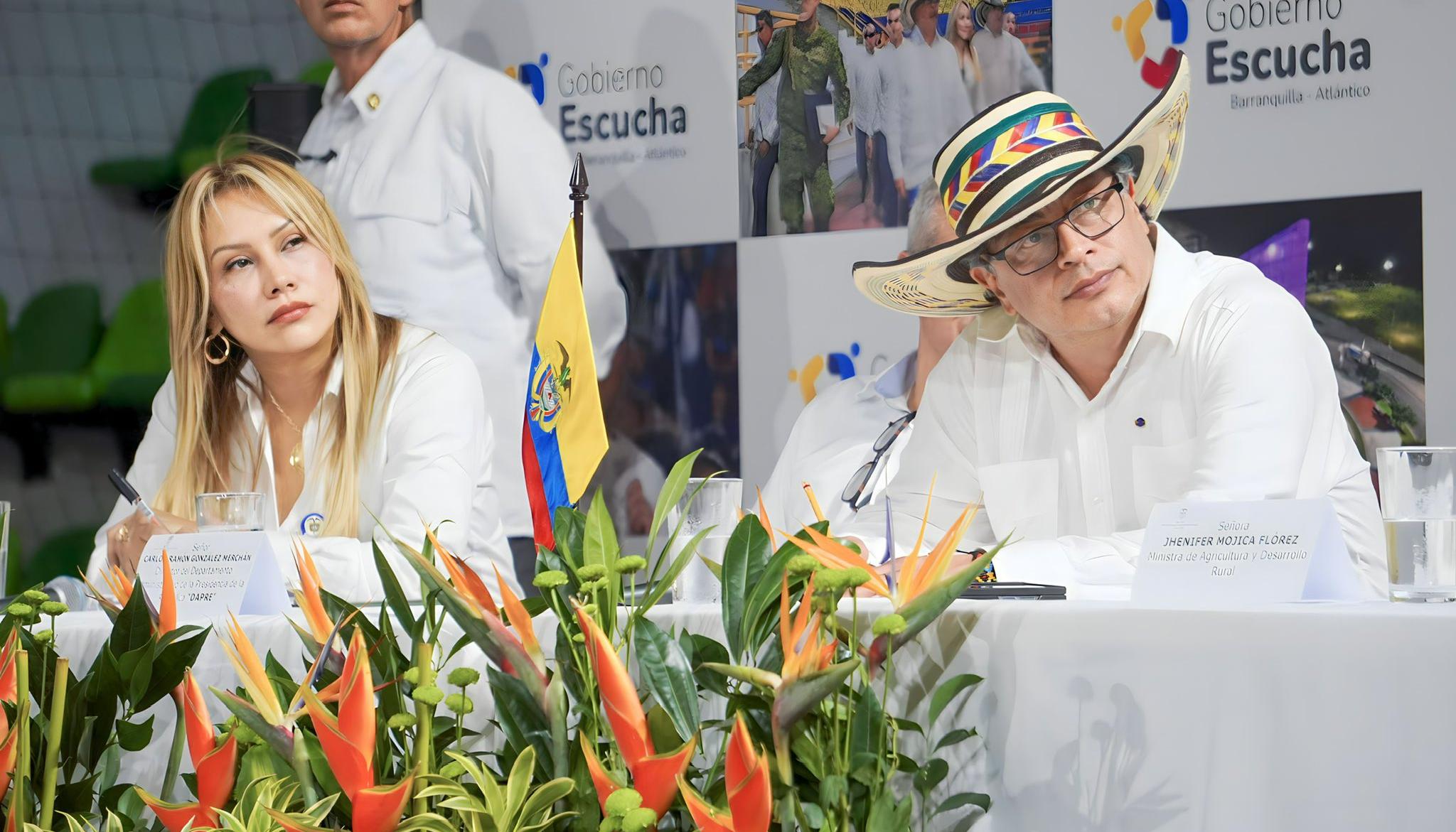 Sandra Ortiz y el Presidente Gustavo Petro.