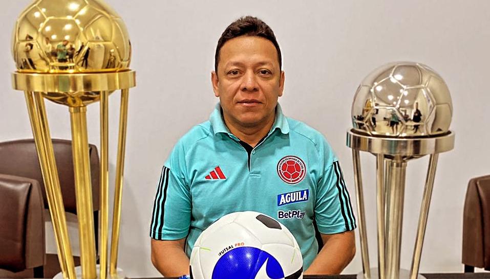 Roberto Bruno, entrenador de las Selecciones Colombia de futsal.