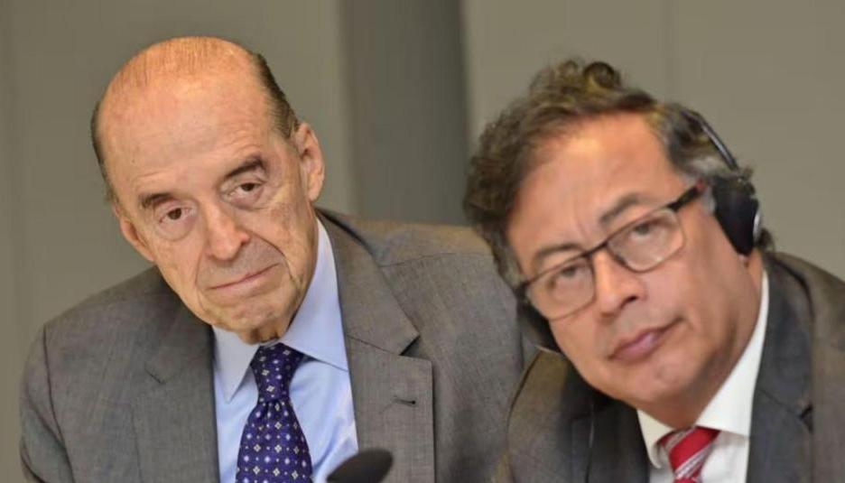 Álvaro Leyva y Gustavo Petro.