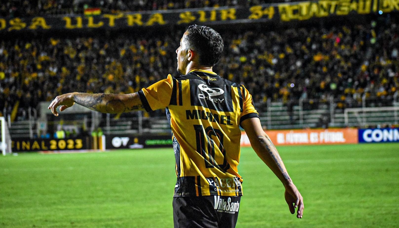 Michael Ortega en un partido con The Strongest.