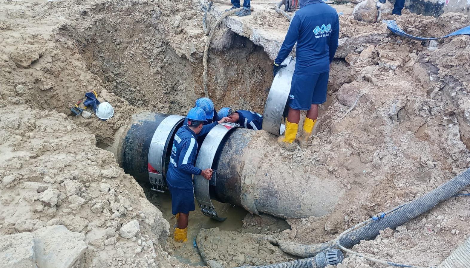 Arreglo de un tubo por parte de Triple A. 