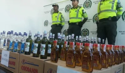 La Policía de Tránsito y Transporte decomisó 10.060 botellas de licor de contrabando