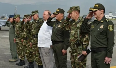 Ministro de Defensa, Luis Carlos Villegas, durante su visita a Cali.