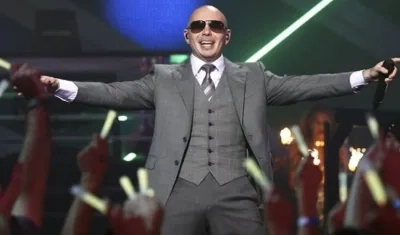 El cantante cubano-estadounidense Pitbull.