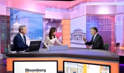 El Presidente Santos en entrevista con Bloomberg TV.