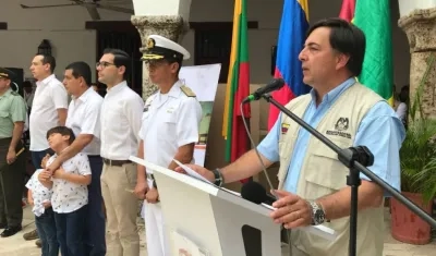 Autoridades durante la apertura de las elecciones atípicas de Alcalde de Cartagena.