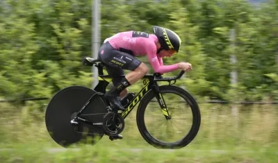 Simon Yates durante la CRI de este martes en el Giro. 