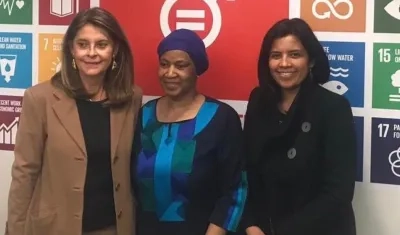 Vicepresidenta Marta Lucía Ramírez, con la Directora Ejecutiva de ONU Mujeres, Phumzile Mlambo-Ngcuka y la Consejera para la Equidad de la Mujer, Gheidy Gallo.