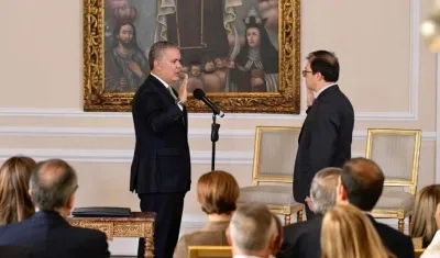 Presidente Duque toma juramento al nuevo Fiscal General.