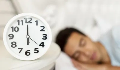  Una duración ‘normal’ del sueño oscilaría, para la mayoría de las personas jóvenes, entre 7 y 8 horas.