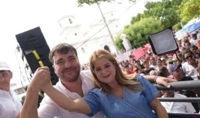 Jaime Pumarejo y Elsa Noguera.