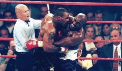 Mike Tyson y Evander Holyfield, en aquella pelea.