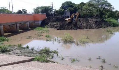 Estado que presenta el sector de las compuertas luego de la limpieza.